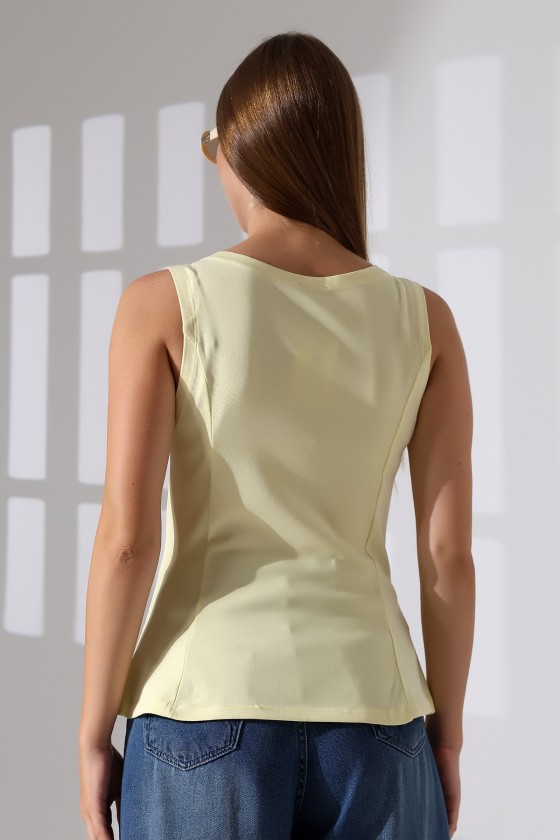Relax Fit Rahat Kesim Kayıkçı Yaka Eteği Volanlı Yanları Kuplu Basic Kolsuz Kadın T-Shirt 22070 AÇIK SARI
