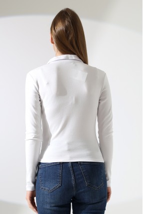 Düğmesiz Gömlek Yaka Uzun Kol Basic Kadın T-Shirt 21938 BEYAZ