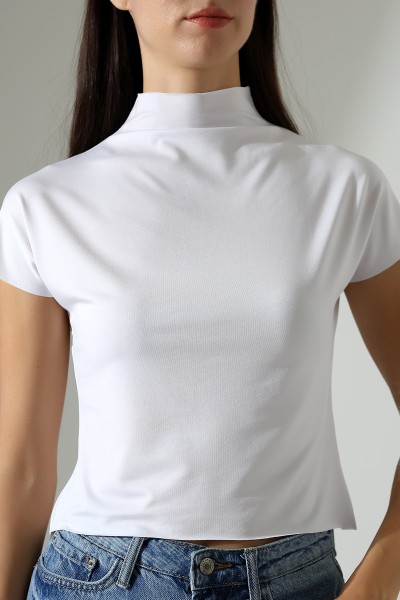 Yumuşak Dokulu Kendiliğinden Kollu Dik Yaka Basic Crop Kadın T-Shirt 22002 BEYAZ