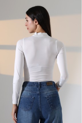 Mikro Yarım Balıkçı Yaka Uzun Kol Altı Külotlu ve Çıt Çıtlı Basic Kadın Bodysuit 21942 EKRU