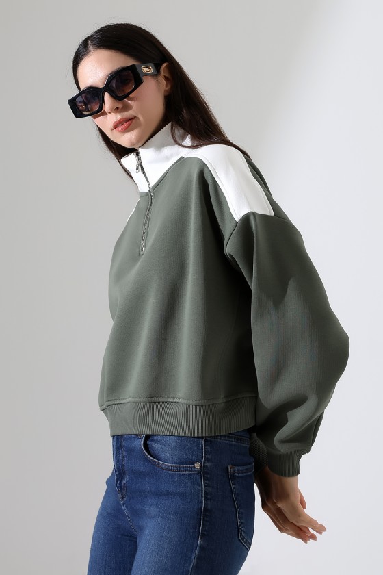 Relax Kesim Yarım Fermuarlı Dik Gömlek Yaka Kolları Geniş Yanları Parçalı Kadın Sweatshirt 21963 HAKİ
