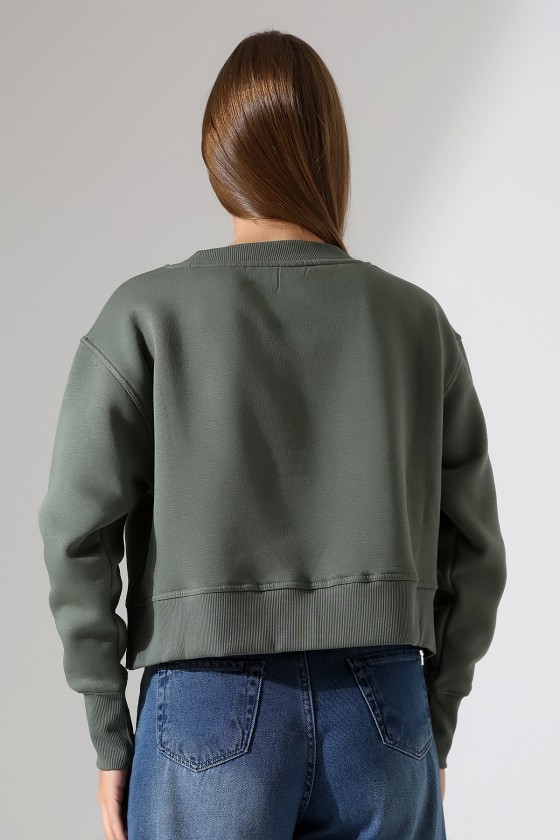 Relax Rahat Kesim Yanları Yırtmaçlı Bisiklet Yaka Pamuklu Basic Kadın Sweatshirt 21925 HAKİ