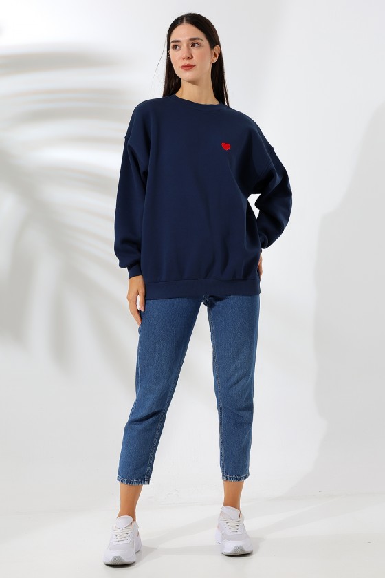 Kalp Nakışlı Şardonlu Bisiklet Yaka Oversize Sweatshirt 21621 LACİVERT