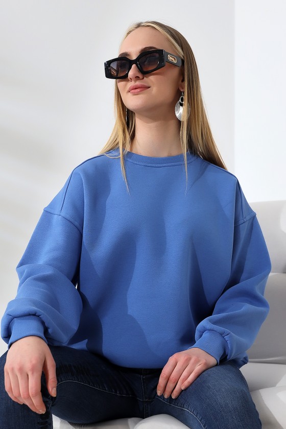 Şardonlu Omuz Detaylı Bisiklet Yaka Oversize Sweatshirt 21616 MAVİ