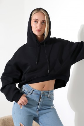 Geniş Rahat Kesim Önü Oval Kesim Kapuşonlu Kanguru Önden Cepli Crop Kolları Geniş Kadın Sweatshirt 21968 SİYAH