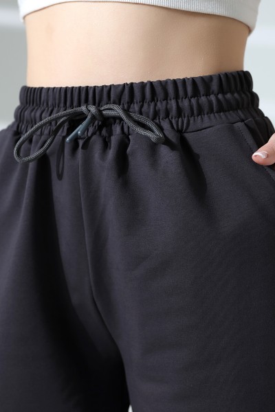 Paçası Katlamalı Geniş Rahat Kalıp Şort 21822 FÜME