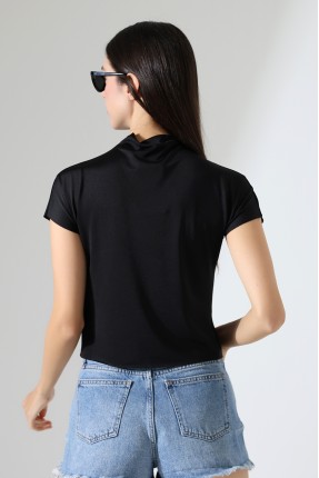 Yumuşak Dokulu Kendiliğinden Kollu Dik Yaka Basic Crop Kadın T-Shirt 22002 SİYAH
