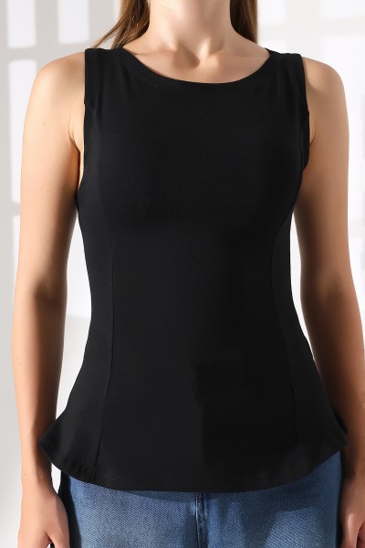 Relax Fit Rahat Kesim Kayıkçı Yaka Eteği Volanlı Yanları Kuplu Basic Kolsuz Kadın T-Shirt 22070 SİYAH