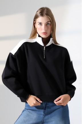 Relax Kesim Yarım Fermuarlı Dik Gömlek Yaka Kolları Geniş Yanları Parçalı Kadın Sweatshirt 21963 SİYAH