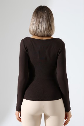 Uzun Kollu Kayık Yaka Yanları Büzgülü Vücuda Oturan Basic Kadın Body T-Shirt 21951 KAHVE